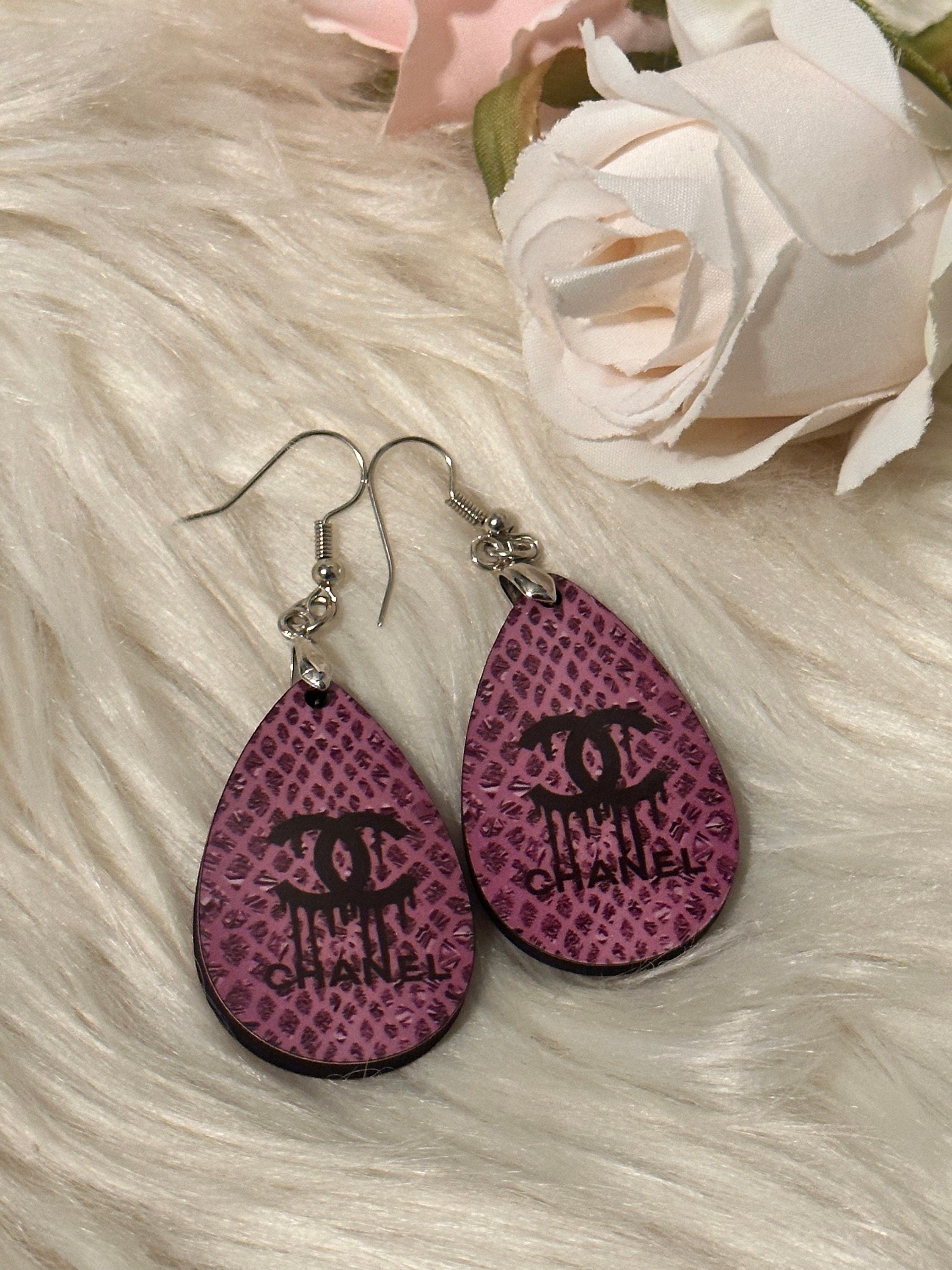 Fashion Earrings pink and black snake skin